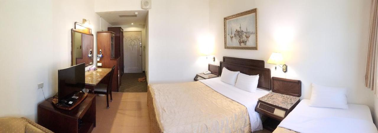 文南哥爸妻夫飯店 Hotell Tainan Eksteriør bilde